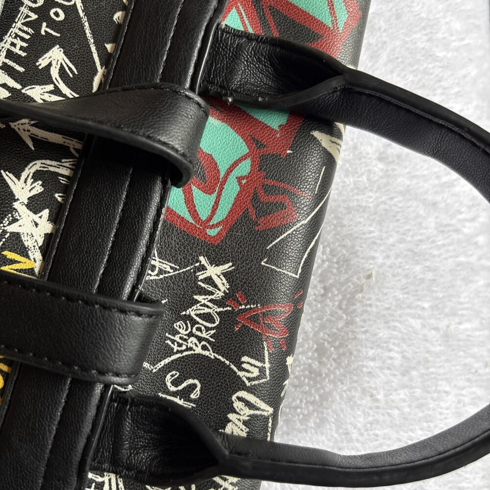 DKNY Graffiti Logo Print Backpack Black White Zip - Picture 13 of 13